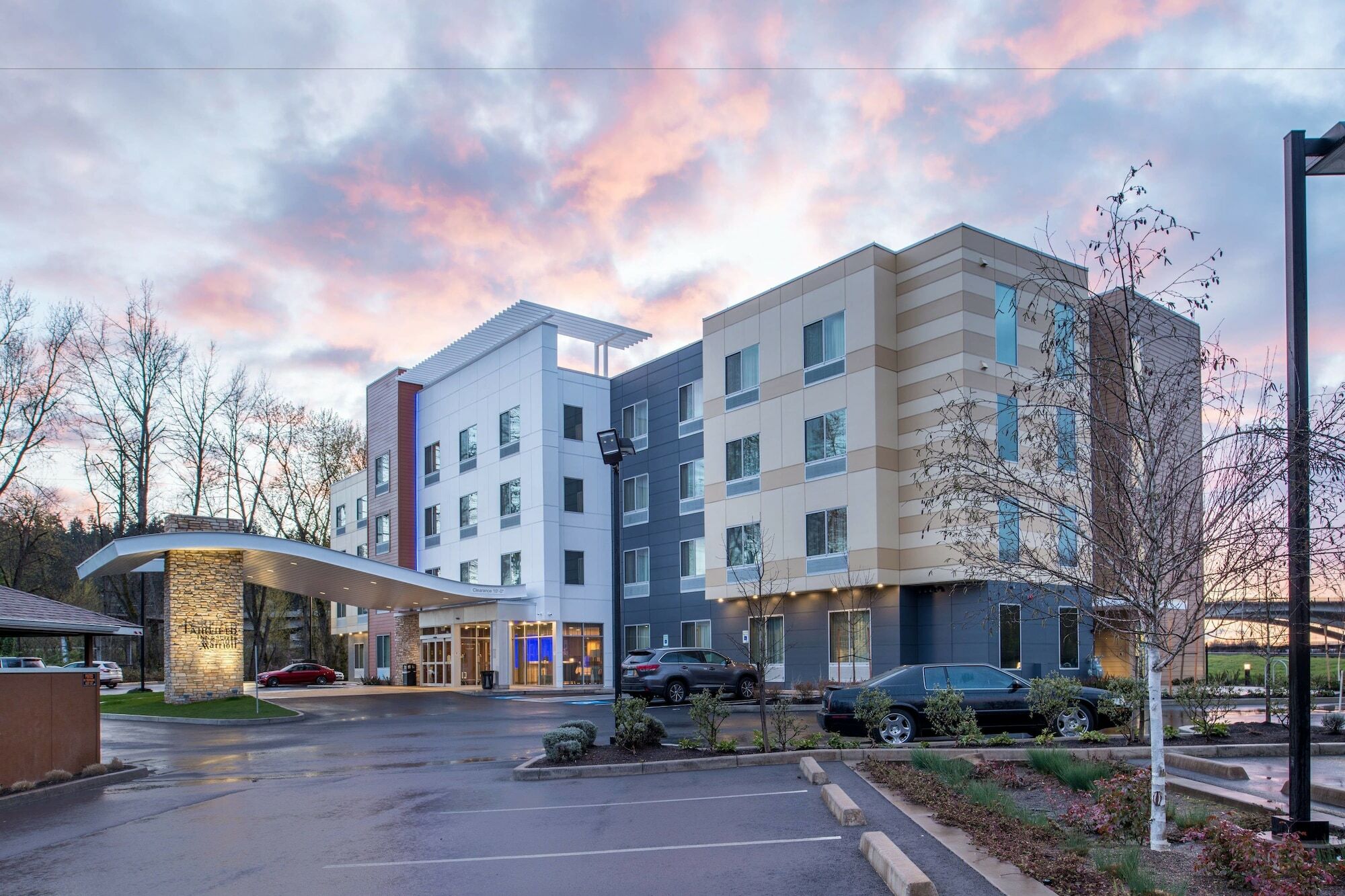 Fairfield Inn & Suites By Marriott Eugene East/Springfield Exterior photo